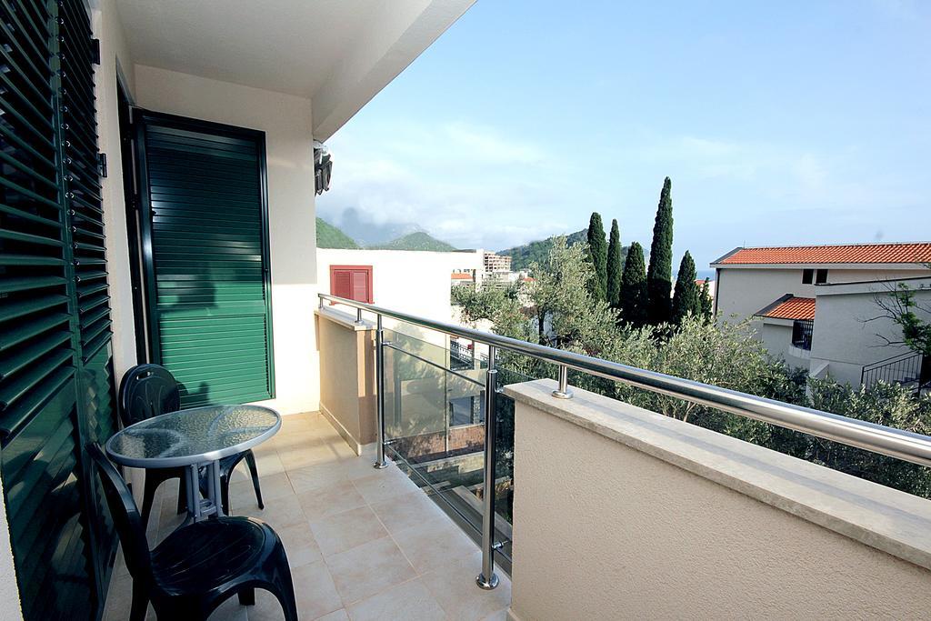 Apartments Draskovic Mirista Petrovazzo Esterno foto