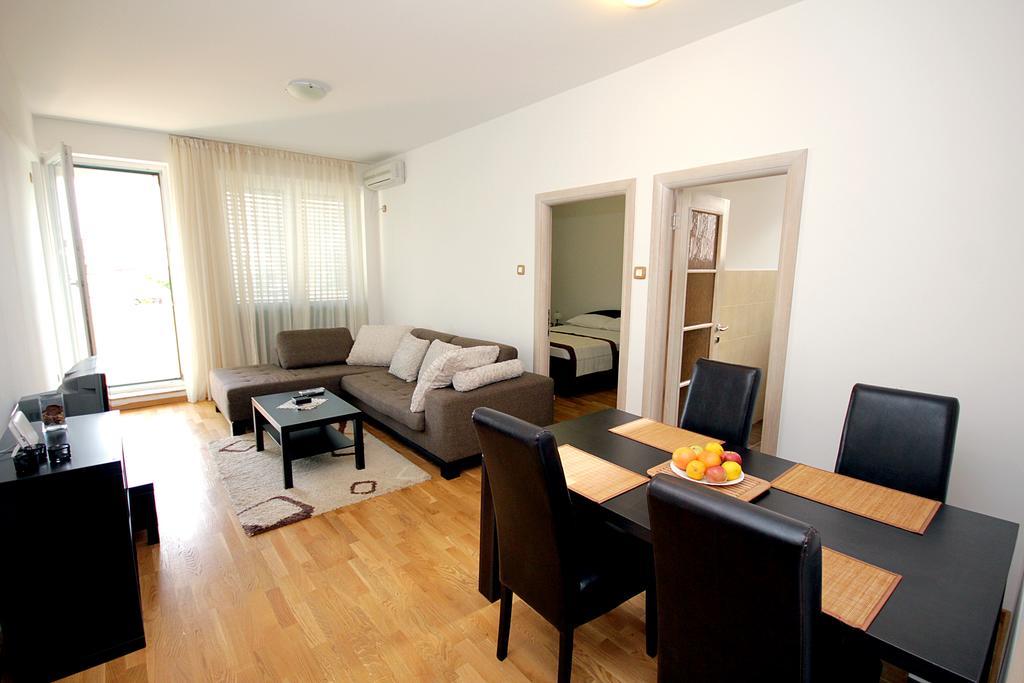 Apartments Draskovic Mirista Petrovazzo Esterno foto